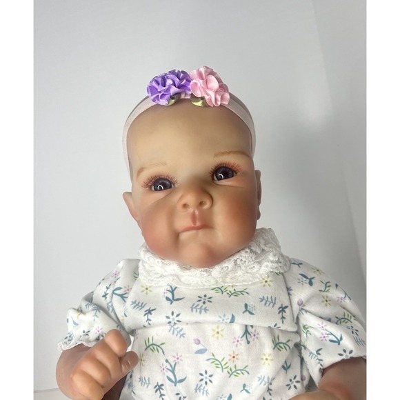 Reborn Style Baby Doll Realistic Newborn Vinyl Cloth Body Blue Eyes - Picture 8 of 11